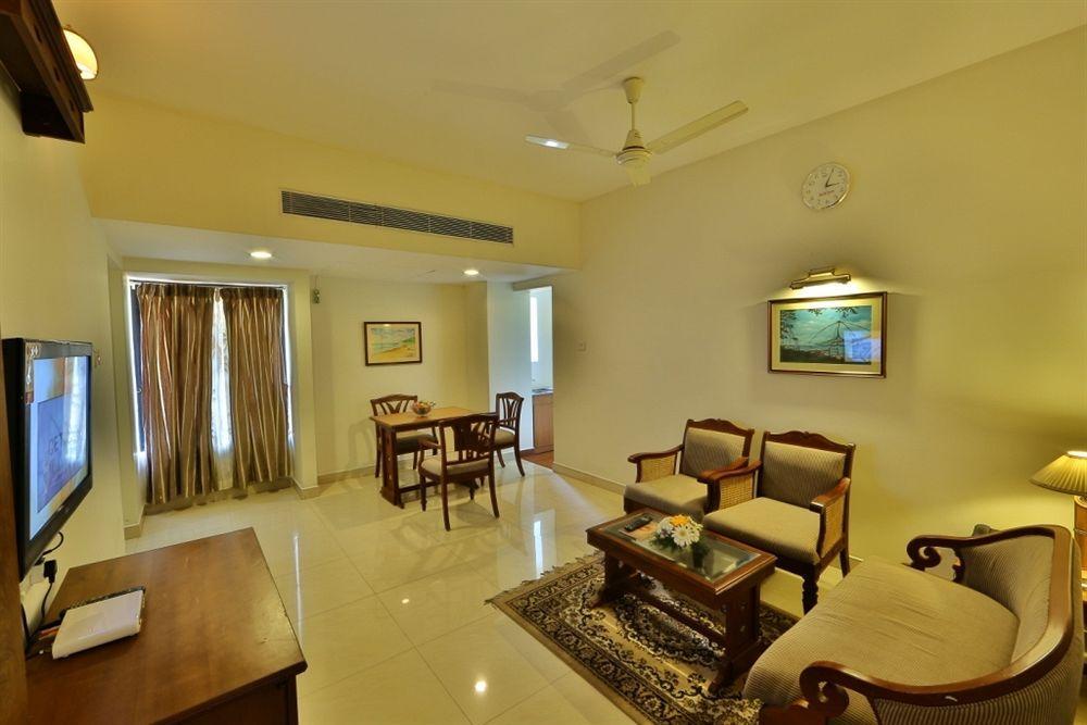 Hotel Fort Queen Kochi Exterior photo