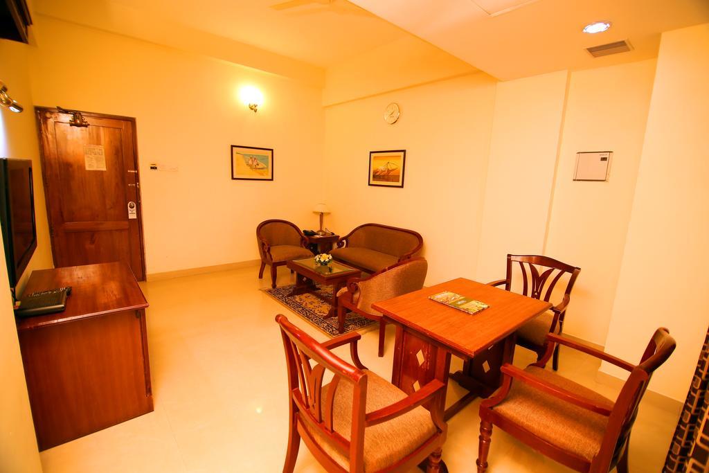 Hotel Fort Queen Kochi Exterior photo