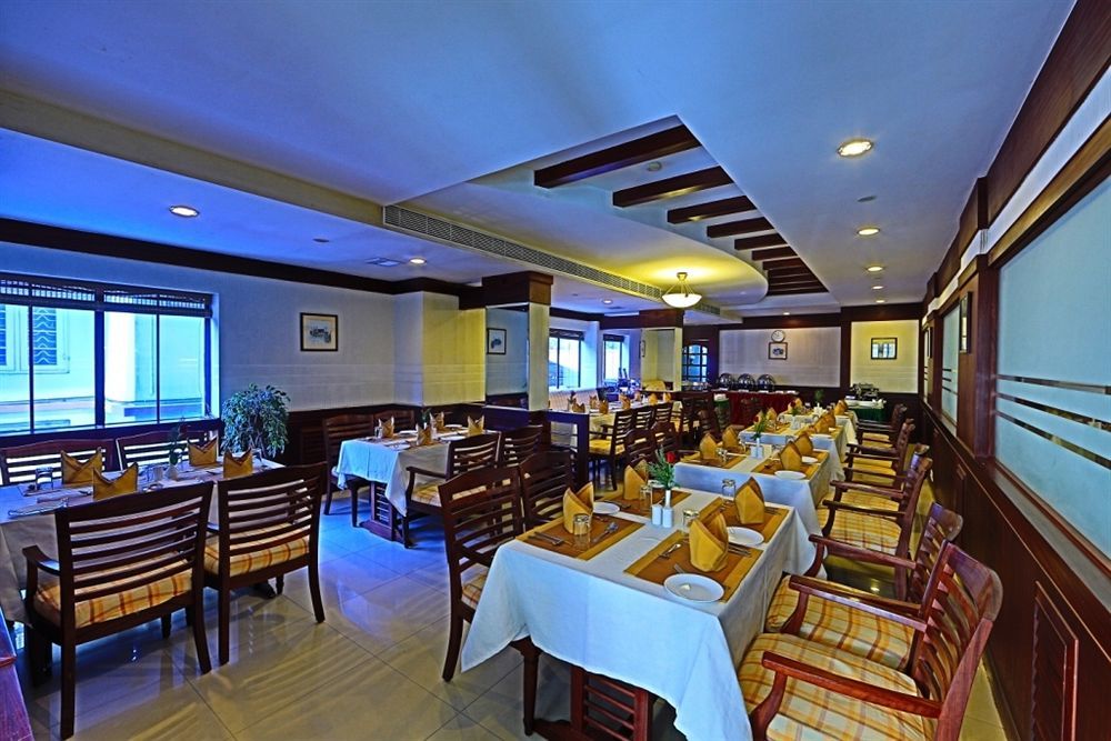 Hotel Fort Queen Kochi Exterior photo